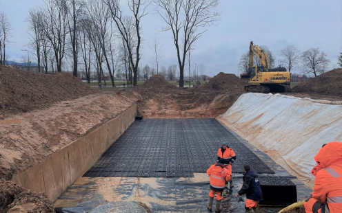 Four installers finishing the works at the installation site in Ukmerge | Pipelife