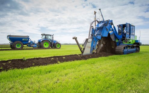 Pasitelkus techniką ūkyje įrengiamas drenažas